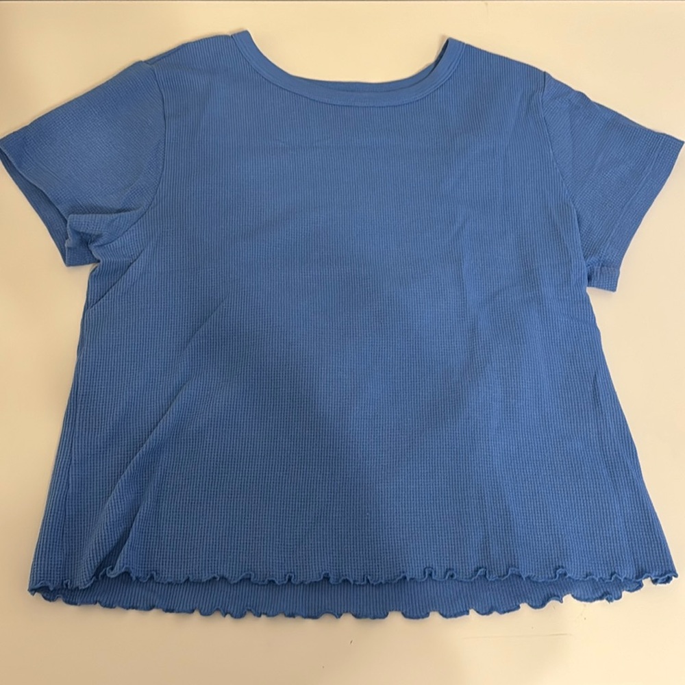 Blue Old Navy waffle knit shirt